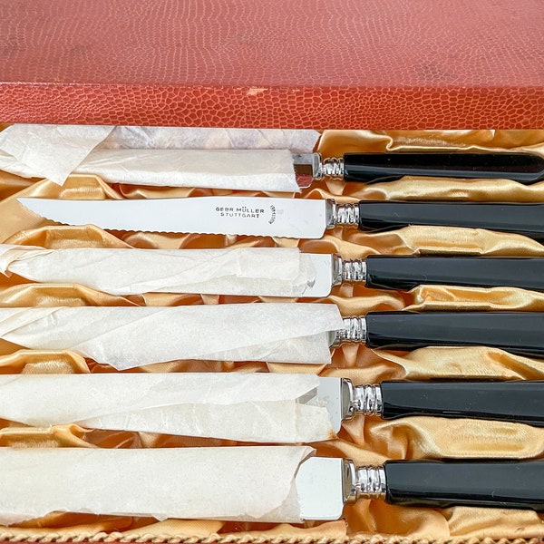 Set of 6 Serrated Edged Knives in Original Packaging