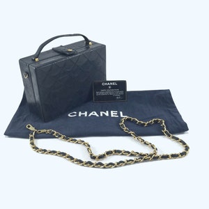 chanel boxy bag from early 80s. image 6