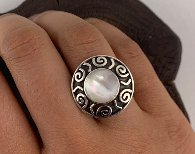 Round Mother of Pearl Ring, Sterling Silver Ring, Round White Ring, Original Silver Ring