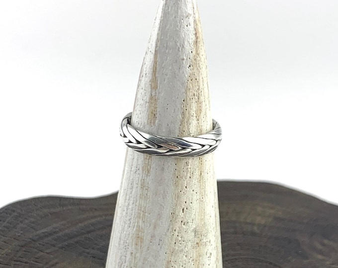 Braided Sterling Silver Ring, Minimalist Band, Minimalist Braid Ring,Everyday Band,Simple Braid Ring,Solid Silver Band