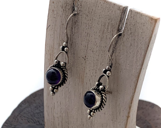 Purple Round Amethyst Earrings, Amethyst Cabochon, Silver Drop Earrings, Vintage Purple Earrings,Silver Amethyst Earrings, Ethnic Earring