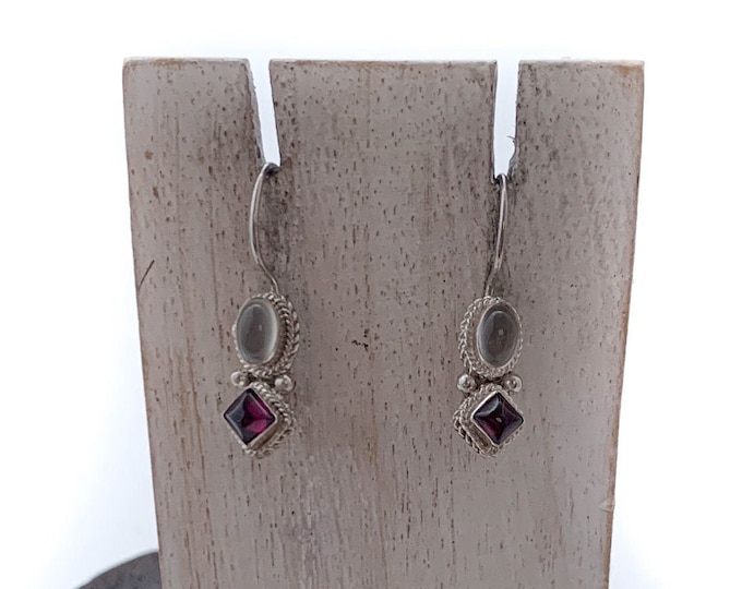 Silver Moonstone Earrings, Moonstone and Garnet Earrings, Garnet Dangle Earrings, Drop Garnet Silver Earrings, Everyday Jewelry