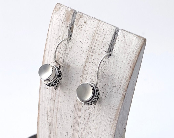 Moonstone Earrings, Sterling Silver Dangle Moon Stone earrings, Minimalist Circle Earrings, Silver Moon Stone Earring