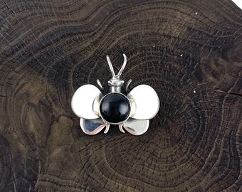 Butterfly Brooch,Butterfly Pendant,Round Onyx, Sterling Silver, Butterfly Lover, Gift for Her,Insect Jewelry