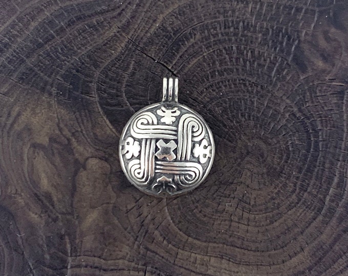 Silver Celtic Pendant, Silver Pendant, Round Necklace, Sterling Silver Celtic Jewellery