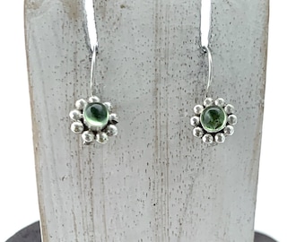 Peridot Earrings,  Green Flower Earring, Drop Green Cabochon, Sterling Silver  925, Round Peridot Earrings, Peridot Flower Earrings,Gemstone