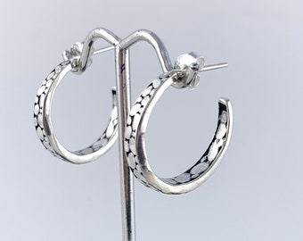 Silver Hoop, Dot Earrings Hoop, Push Back Closure, Sterling Silver 925, Chic Hoop,Stunning Hoop