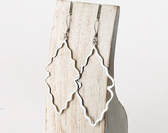 Oak Leaf Earrings, Sterling Silver, Leaves Nature Lover, Hoop like Earring, Leaf Earring, Nature Earring