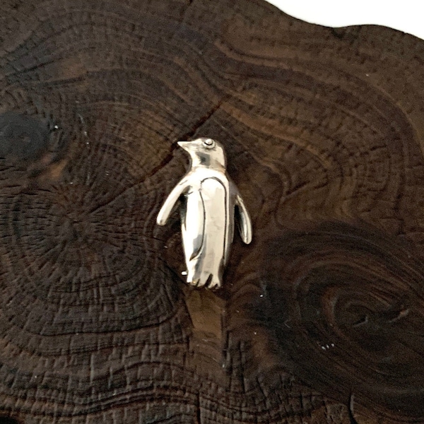 Silver Penguin, Sterling Silver Penguin Brooch,Animal Brooch, Silver Arctic Penguin, North Arctic Penguin