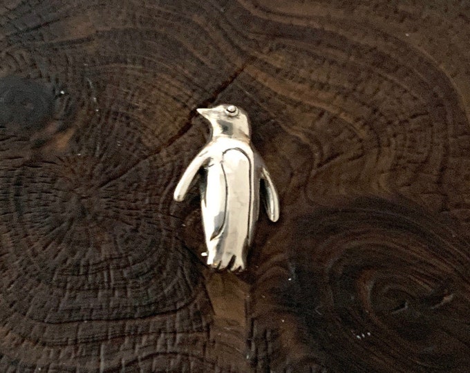 Silver Penguin, Sterling Silver Penguin Brooch,Animal Brooch, Silver Arctic Penguin, North Arctic Penguin