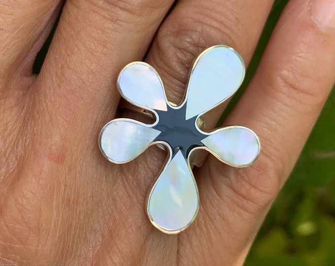 Mother of Pearl Flower Ring, Sterling Silver and MOP Ring, Botanical Silver Ring, Silver Flower Ring