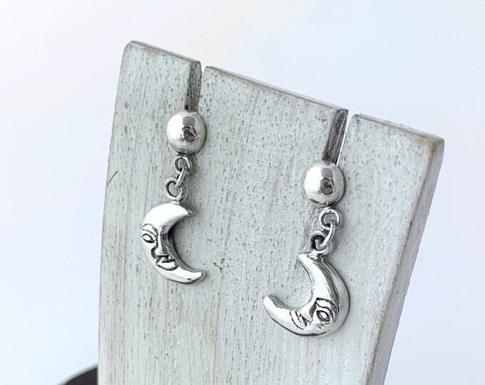 Dangle Crescent Moon, Celestial Earrings, Silver Crescent Stud Earrings,Silver Crescent Earrings,Silver Moon