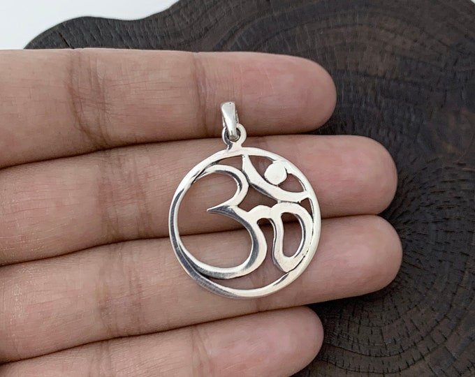 Silver Om Pendant, Medium Sterling Silver OM Pendant, Spiritual Om Jewellery, Om Sign, Zen,Buddha