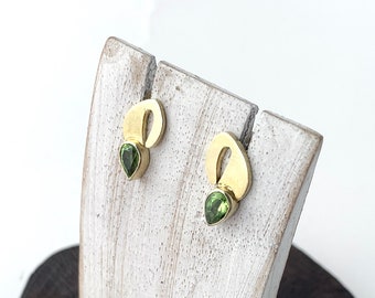 Gold Vermeil 18 k Earrings, Peridot Stud Earrings, Gold and Silver Jewellery, Vermeil Earrings, Gold Earrings