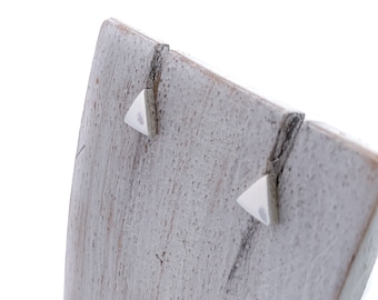 Sterling Silver Triangle Stud,Tiny Triangular stud, Small Minimalist Jewelry, Triangle Earrings, Minimal Stud, Solid Silver Triangle