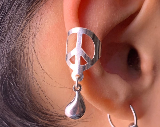 Peace Sign Ear Cuff, Sterling Silver Ear Cuff, No Piercing Earrings, Peace Ear Cuff Earring, Peace Symbol