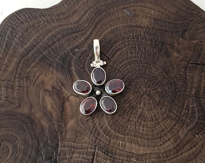 Garnet Pendant, Garnet Flower Sterling Silver Pendant, Faceted Garnet Necklace, Flower Lover, Flower Jewellery