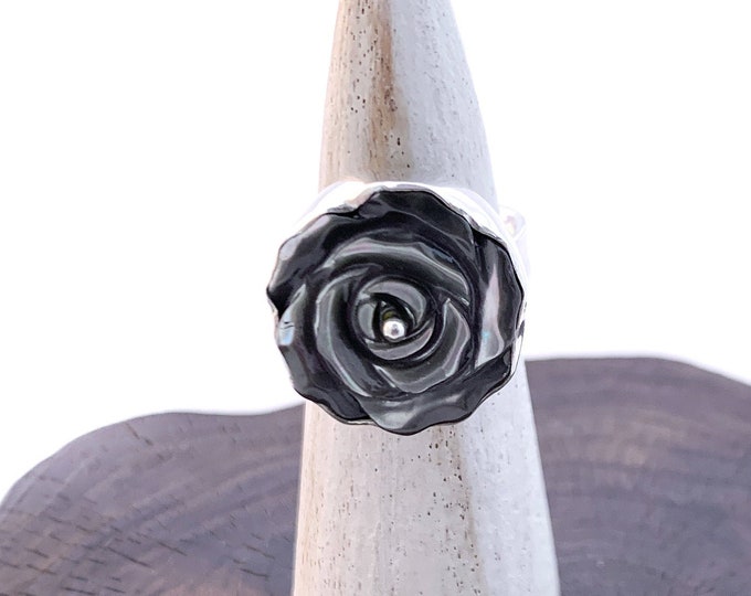 Silver Rose Ring,Natural Dark Mother of Pearl Shell, Rose Ring, Sterling Silver Rose Ring, Flower Ring, Floral Ring