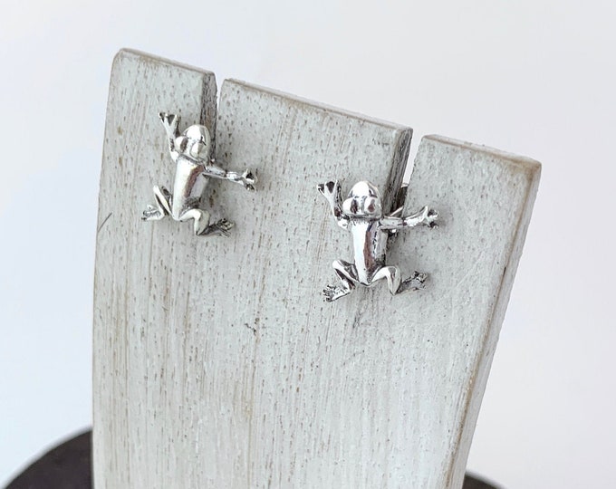 Sterling silver frog stud earrings, amphibian, toad earring, frog earring