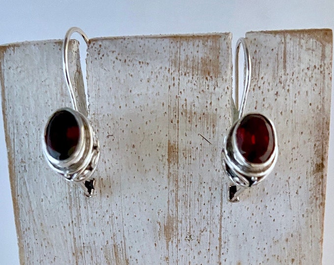 Sterling Silver Garnet Earrings,Garnet Drop Earrings, Silver Dangle Garnet,Ethnic Garnet Earrings,Everyday Earrings,Oval garnet Earrings