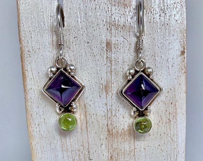 Sterling Silver Amethyst Earrings,Amethyst and Peridot Earrings,Square Amethyst,Mix Stone Earrings,Everyday Earrings,Dangle Gemstone