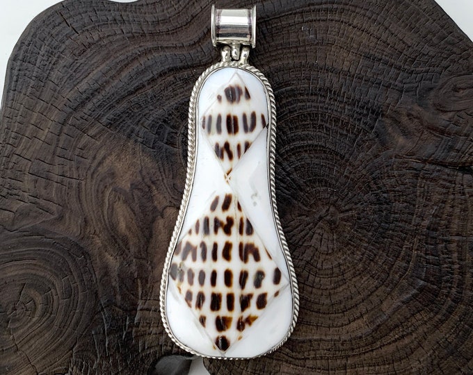 Shell Pendant, Natural Shell Pendant, Leopard Shell Pendant, Sterling Silver 925 , Unique Pendant, Silver Shell Jewellery