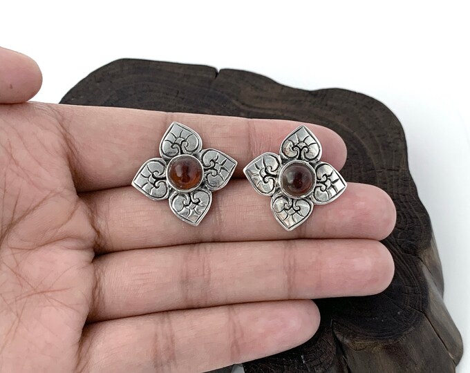 Baltic Amber Earrings, Flower Shaped Earrings, Sterling Silver, Amber Stud Earrings, Silver Amber Earrings