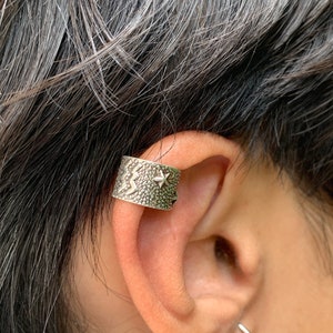 Silver Ear Cuff, Shiny Sterling Silver Ear Cuff Wrap, Zodiac Aquarius Design, Star, No Piercing, Silver ear Cuff