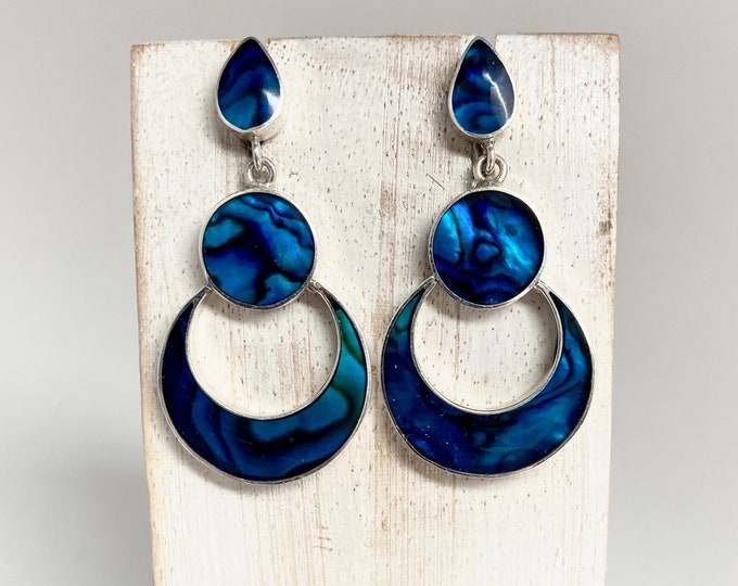 Blue Silver Earrings,Blue Paua Shell Earrings,Crescent Moon Shell Earrings,Round Blue Earrings, Stunning Earrings,Blue Shell Earrings