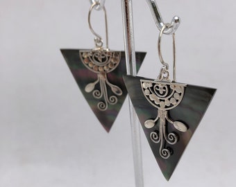 Triangle Green Shell Earrings,Silver Shell Jewellery,Drop Shell Earrings, Sterling Silver 925, Dangles Earrings, Unique Earrings