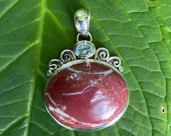 Silver Agate Pendant,Sterling Silver Agate,Solid Silver Agate,Agate Necklace,Agate and Blue Topaz