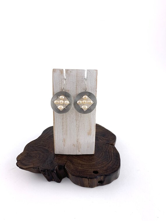Pearl Earrings, Original Pearl Earrings, Oxidized Sterling Silver, Round Earrings with Little Pearl,Natural Pearl Earring