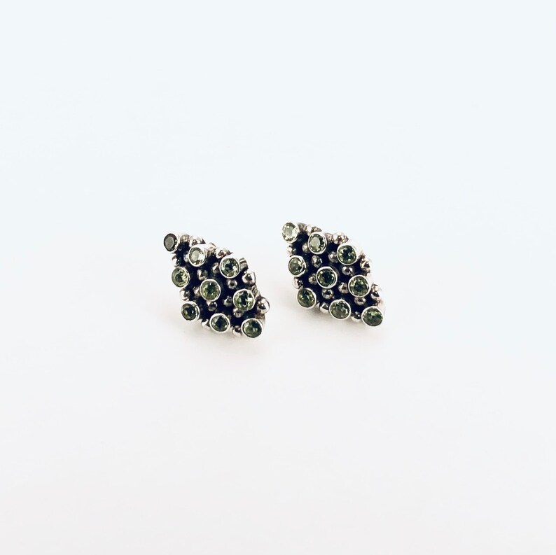 Light green rhombus peridot stone sterling silver earrings