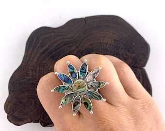 Stunning Abalone Ring, Abalone Flower Ring, Natural Abalone Flower,Flower Lover,Silver Abalone Ring