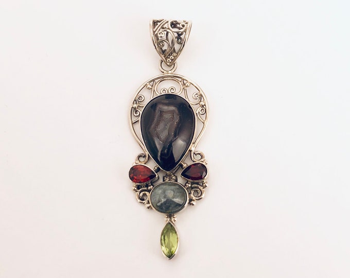 Silver Pendant, Druzy Pendant, Gorgeous Pendant, Garnet, Agate, Peridot Pendant on Sterling Silver,Multi Stone Necklace,Stunning Pendant
