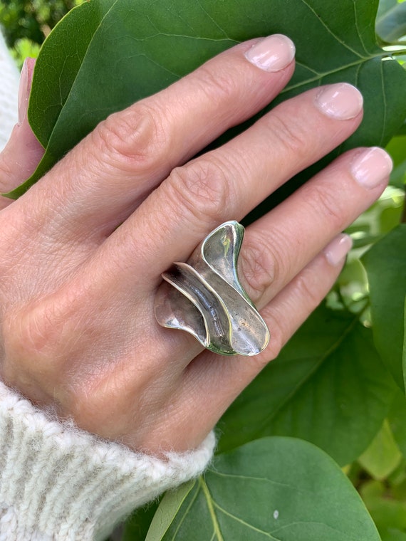 ヴィンテージ！Silver Chunky Bold Swirl Wave リング
