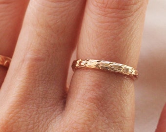 Feather Print Pattern Half Round Ring 2.5mm 12K Gold Filled R1399