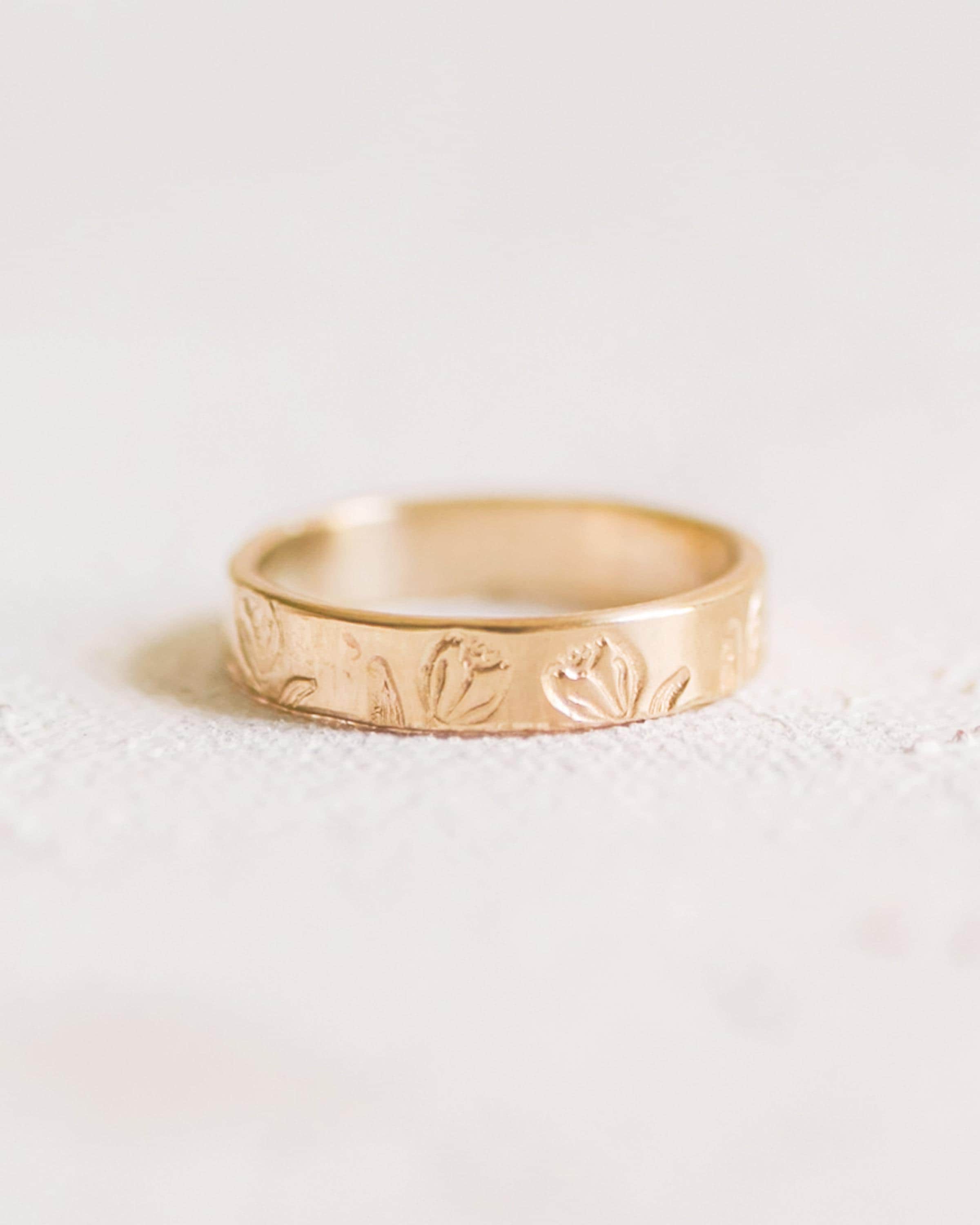 【ユーズド品】TIFFANY　Tulip Motif Ring　＊585 Tiffany & Co. Tulip Motif Ring in 18K yellow gold Circa 1994