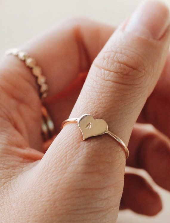 Anello cuore deals con iniziale