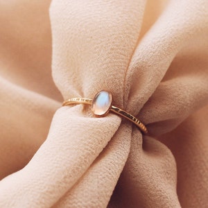 Oval Rainbow Moonstone Ring, 14K Gold Filled, Moonstone Ring - R1353