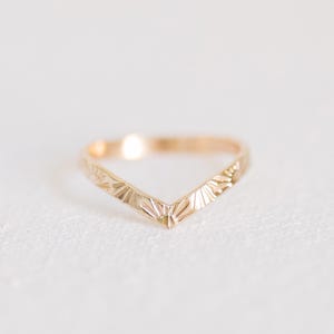 Sun Sunrise Sunshine Chevron Wedding Band R1364