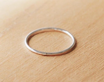 Thin Band, Dainty Band, 1mm Sterling Silver Round Stacking Ring R1100