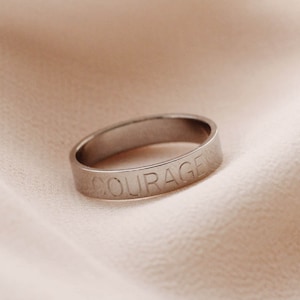 R1295 - SIL Personalisatie Gegraveerd Roestvrij Staal Zilver 4mm Brede Sigarenring Band