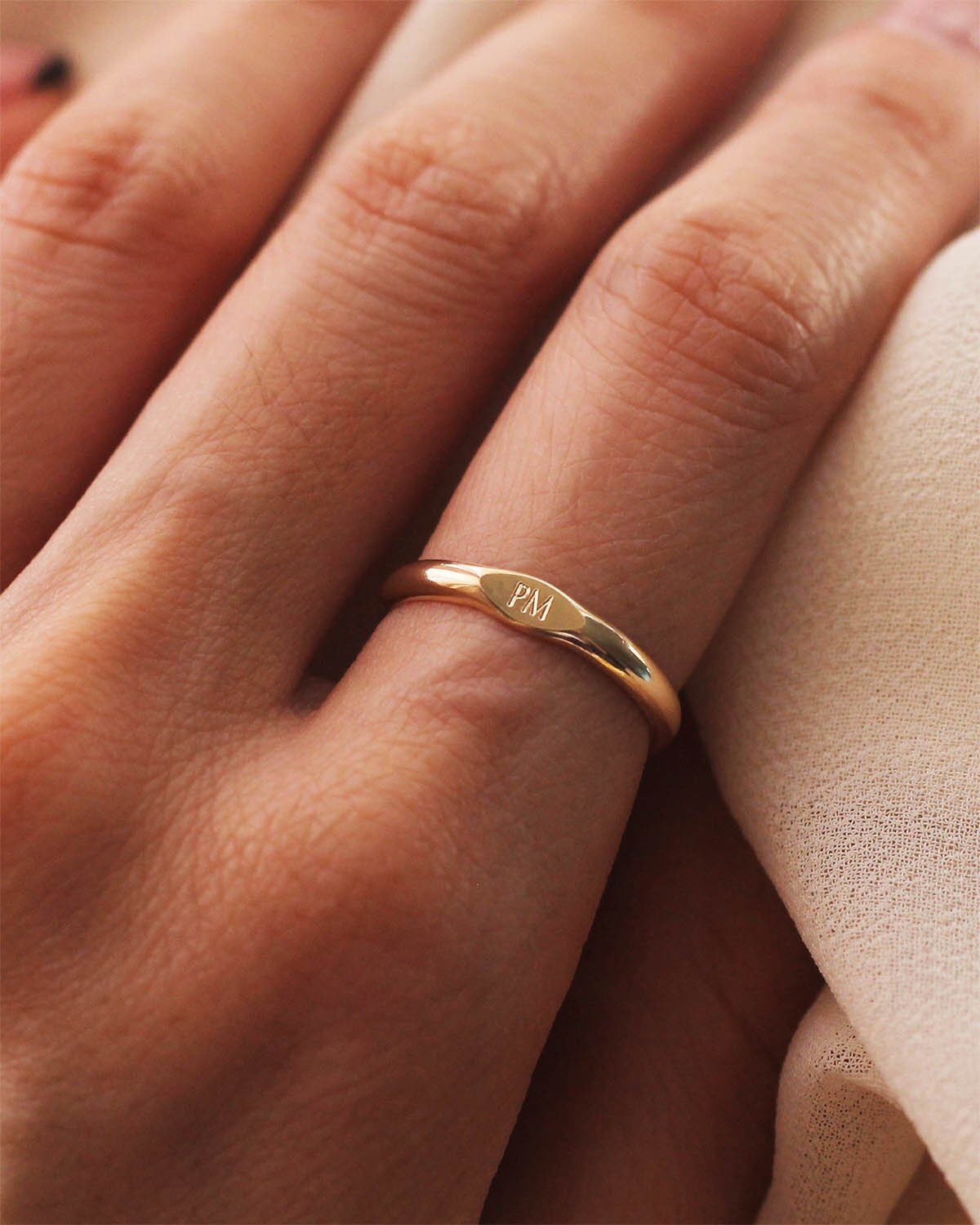 Ring gold couple deals