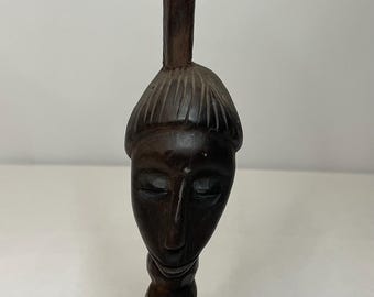Mid 20th Century Vintage Tribal Holz geschnitzte Figur Statue
