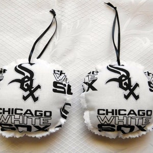 SET OF TWO Chicago White Sox Ornaments // Father&#39;s Day gifts // Christmas decorations // home decor ideas