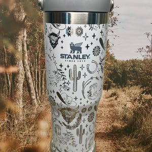 HIGHLAND COW WESTERN-Engraved Stanley 30 Oz Iceflow Flip Straw, Gifts for her, Gifts for him, Holiday presents,Birthdays, Mom and Dad