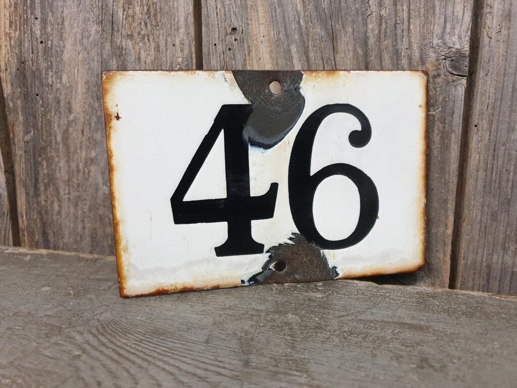 Plaque Émaillée Numéro 46