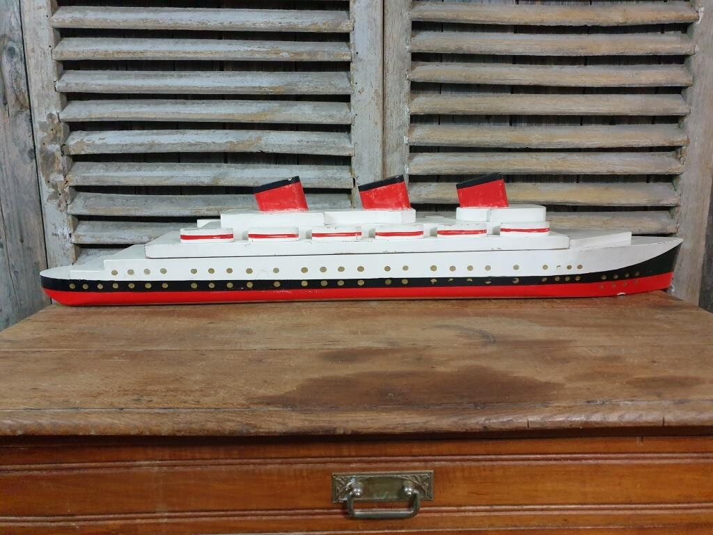 Maquette de Bateau - Paquebot Le Normandie Jouet Vintage