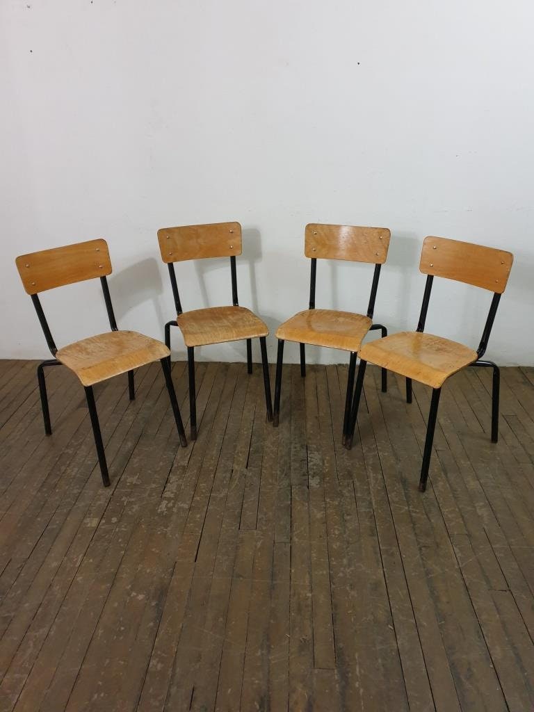 chaises D'école Vintage
